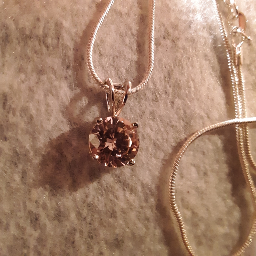 Silver 925 necklace.